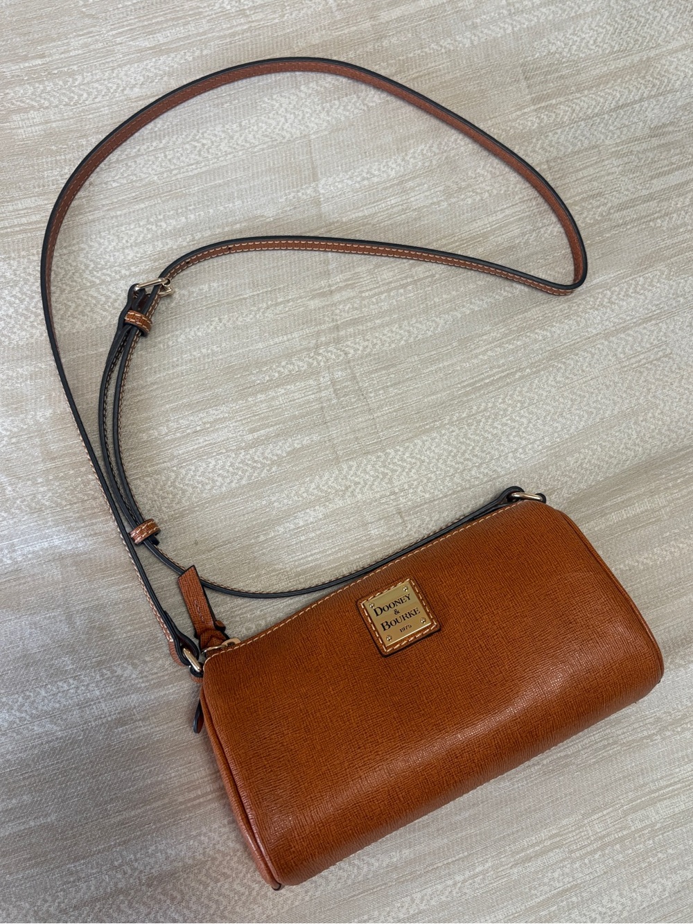 Dooney & Bourke Pebble Grain Buffy Crossbody - Picture 7 of 13